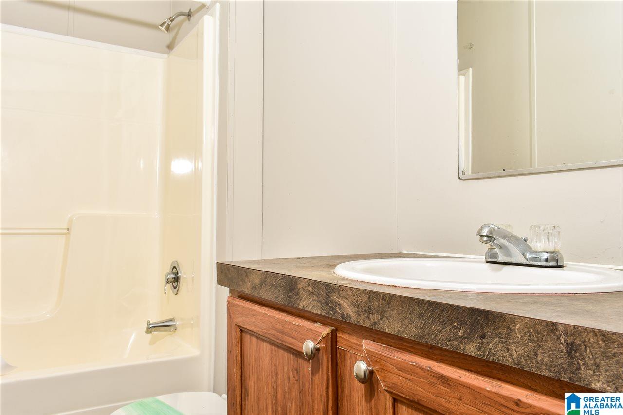 233 Rhett Circle Roanoke, AL 36274 - Photo 13 of 23