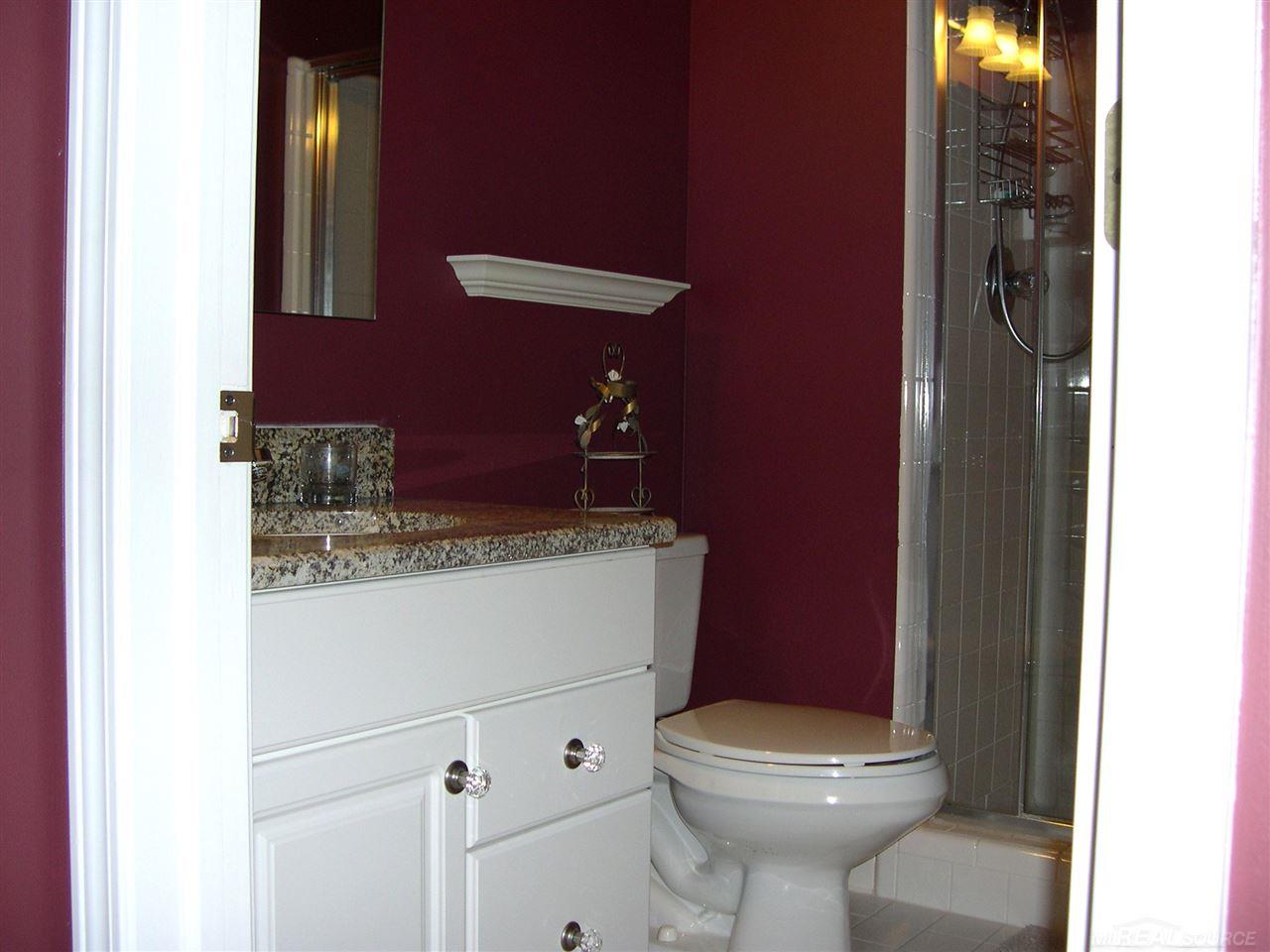 2062 Mapleridge Road Rochester Hills, MI 48309 - Photo 29 of 35