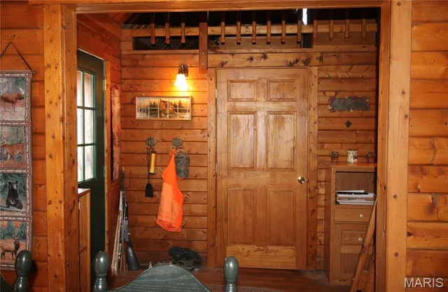 $475,000 | 1038 Mug Drive, Macks Creek, MO 65786