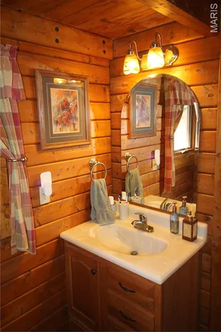 $475,000 | 1038 Mug Drive, Macks Creek, MO 65786