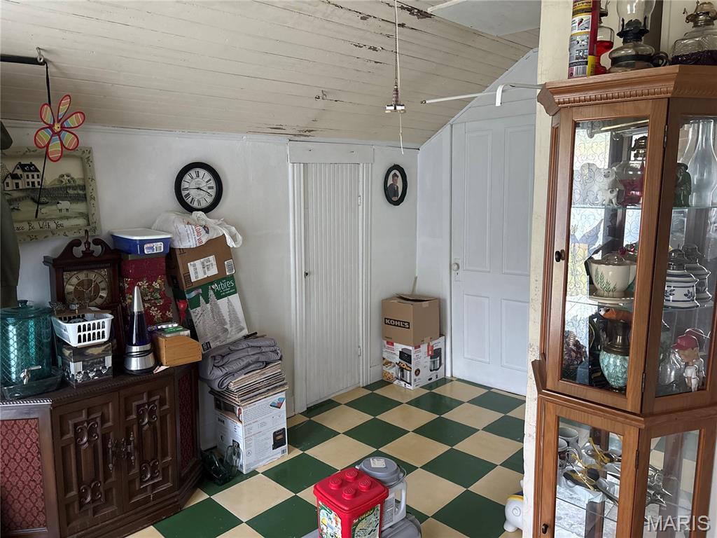 3749 Lahmeyer Road Bland, MO 65014 - Photo 14 of 38