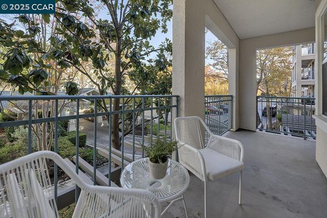 $438,000 | 1860 Tice Creek Drive, Unit 1239, Walnut Creek, CA 94595