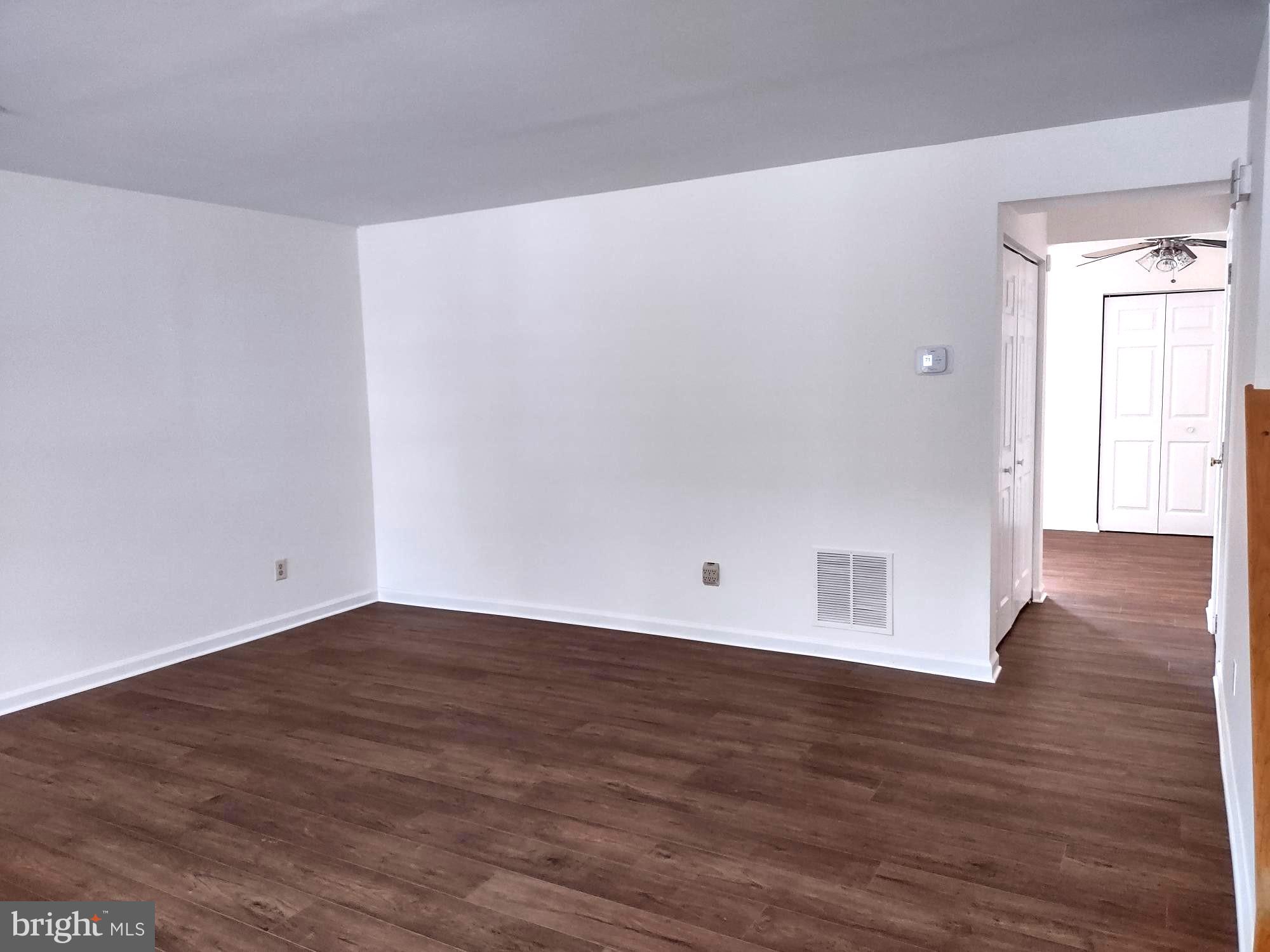 34 Chartwell Court Perryville, MD 21903 - Photo 6 of 33 Living Room