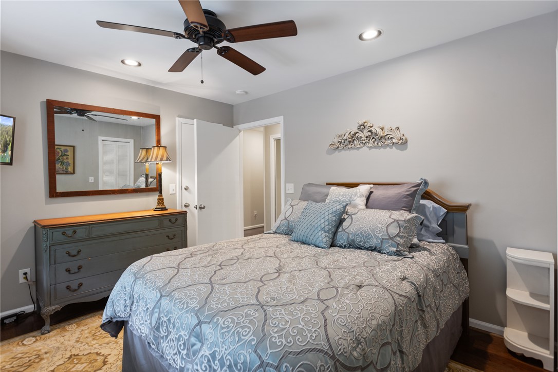 5 High Tide Court Salem, SC 29676 - Photo 21 of 40 This inviting bedroom features recessed lighting and a ceiling fan for optimal comfort.