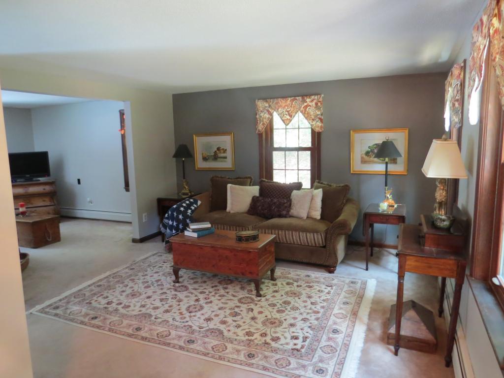 95 Hampstead Road Sandown, NH 03873 - Photo 7 of 16