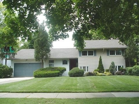 581 Pemberton Road Grosse Pointe, MI 48230 - Photo 1 of 9 809557.JPG