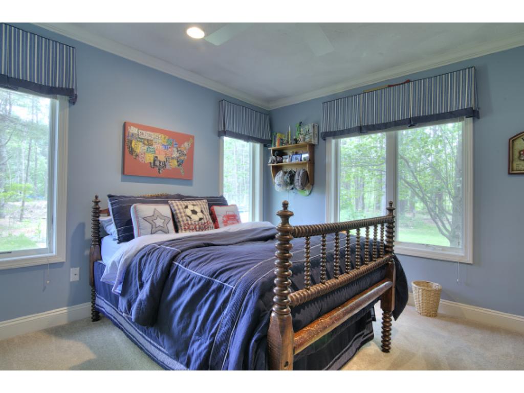 127 A Lowell Road Windham, NH 03087 - Photo 14 of 26