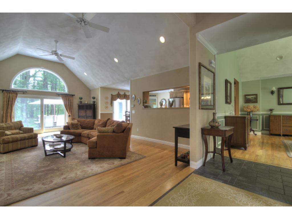 127 A Lowell Road Windham, NH 03087 - Photo 3 of 26