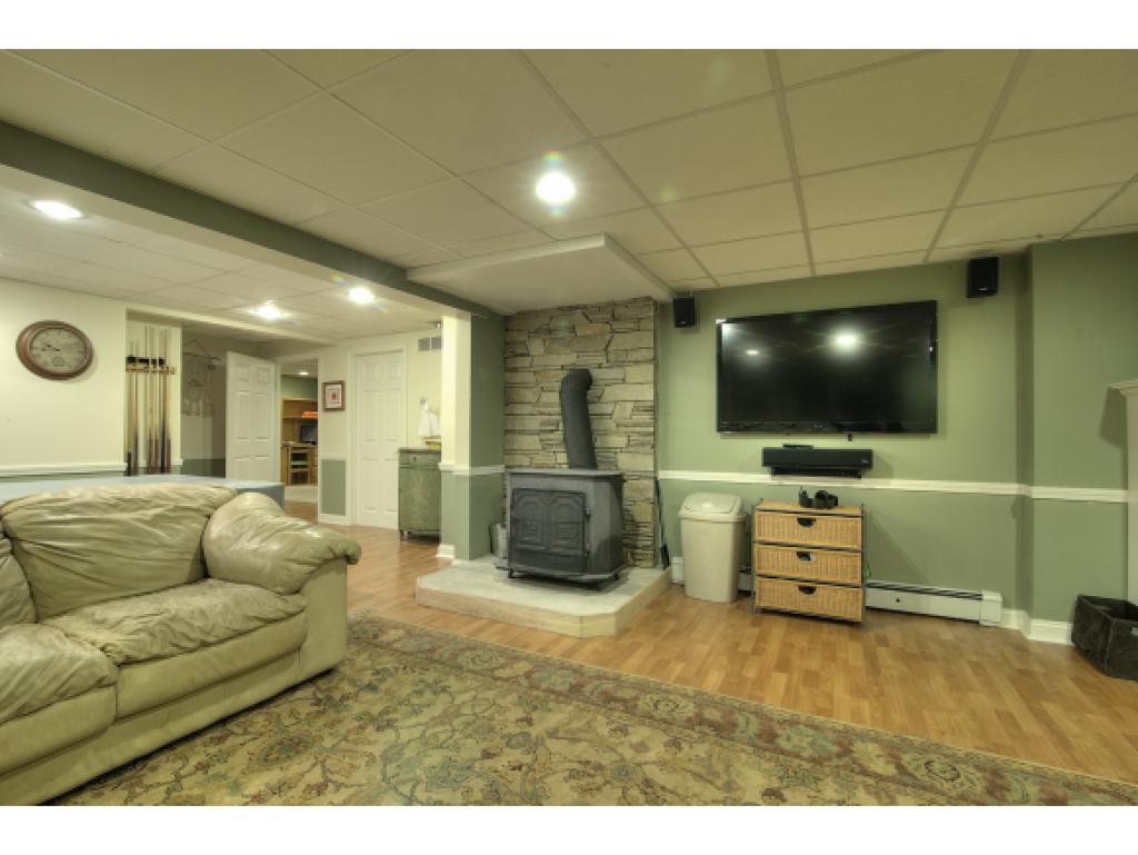 127 A Lowell Road Windham, NH 03087 - Photo 22 of 26