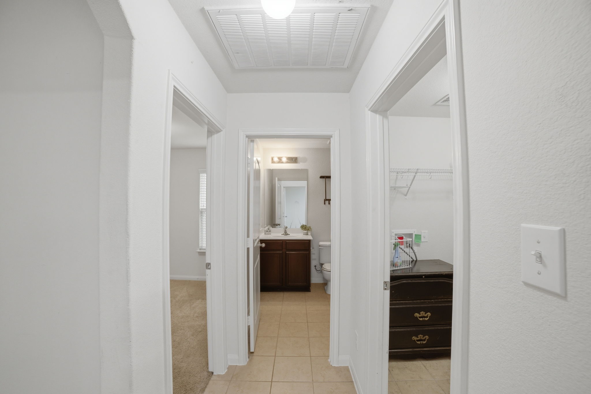 107 Millers Loop Jarrell, TX 76537 - Photo 25 of 31 walk in closet with window