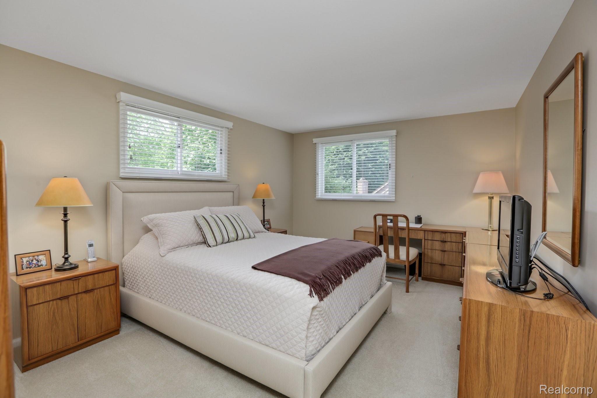 4808 Rivers Edge Drive Troy, MI 48098 - Photo 28 of 40 Bedroom #3 with large closet