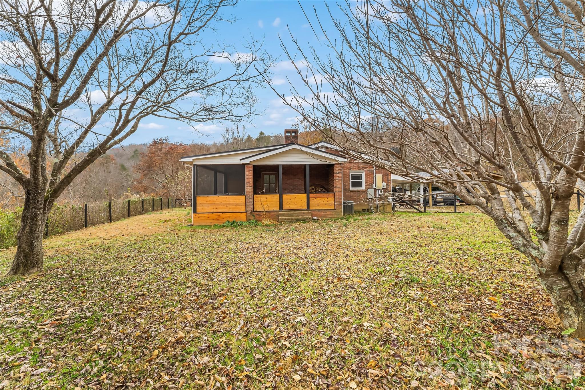 1654 Goose Creek Road Marion, NC 28752 - Photo 6 of 46