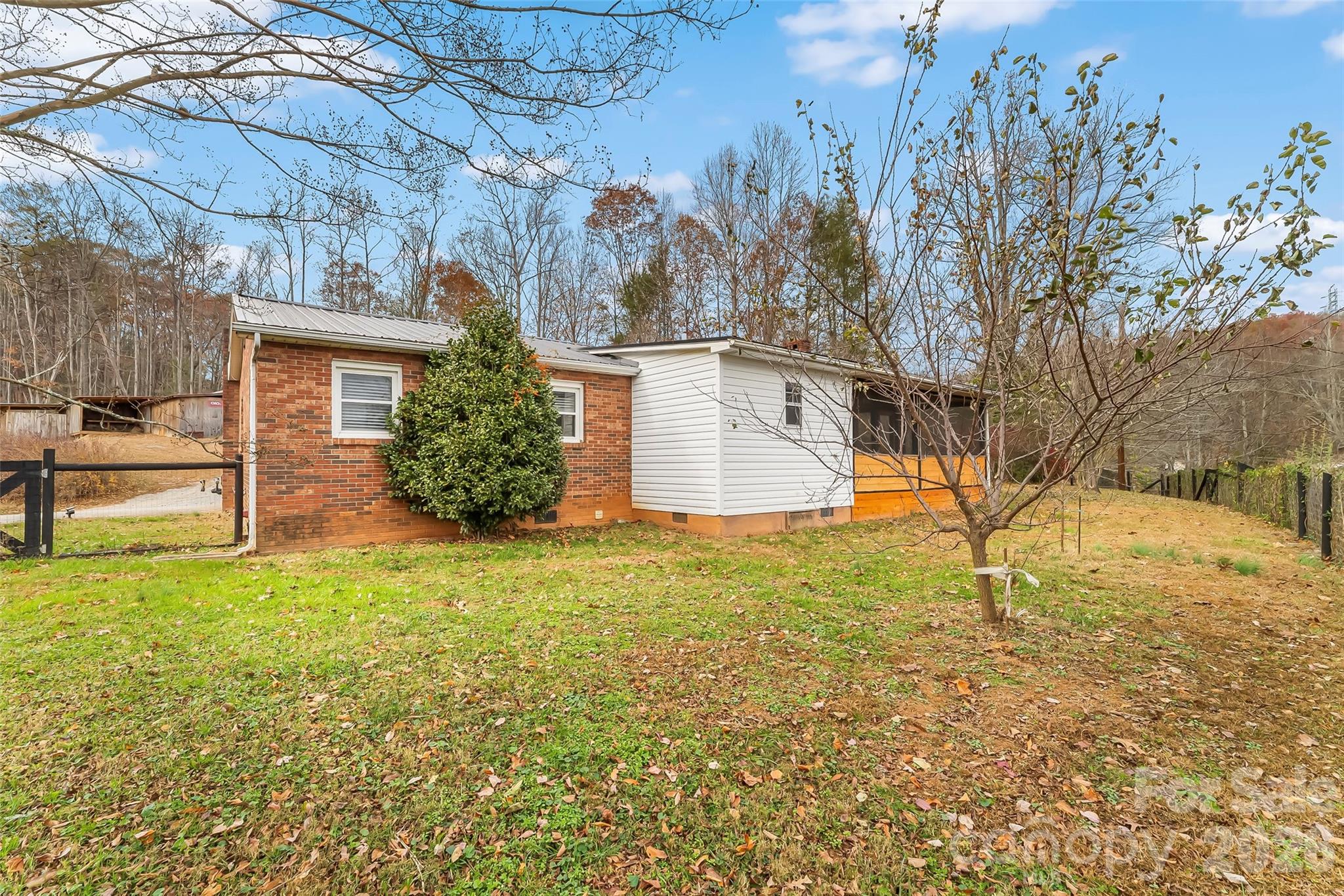 1654 Goose Creek Road Marion, NC 28752 - Photo 7 of 46