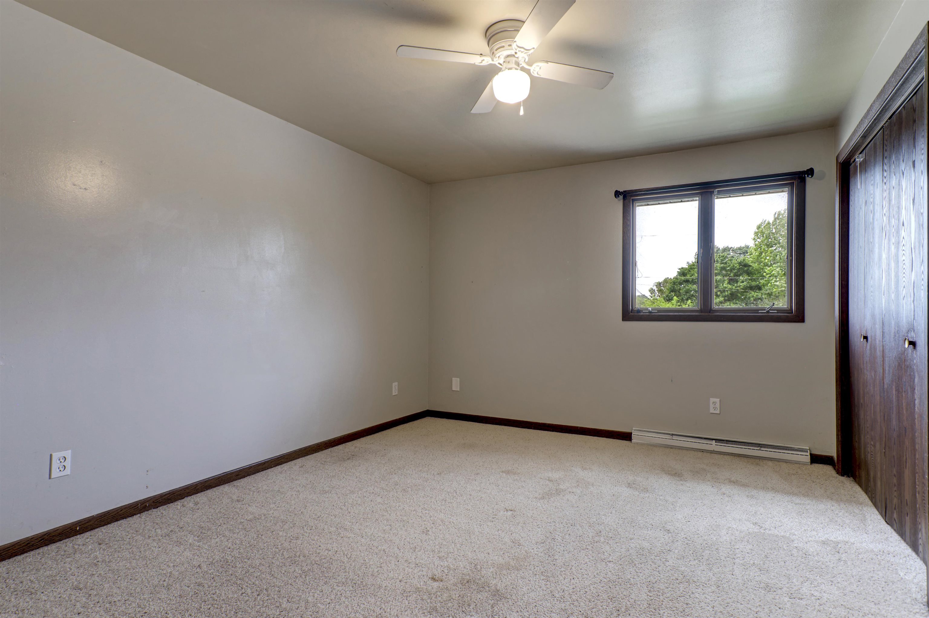 1825 West Brewster Street Appleton, WI 54914 - Photo 13 of 32
