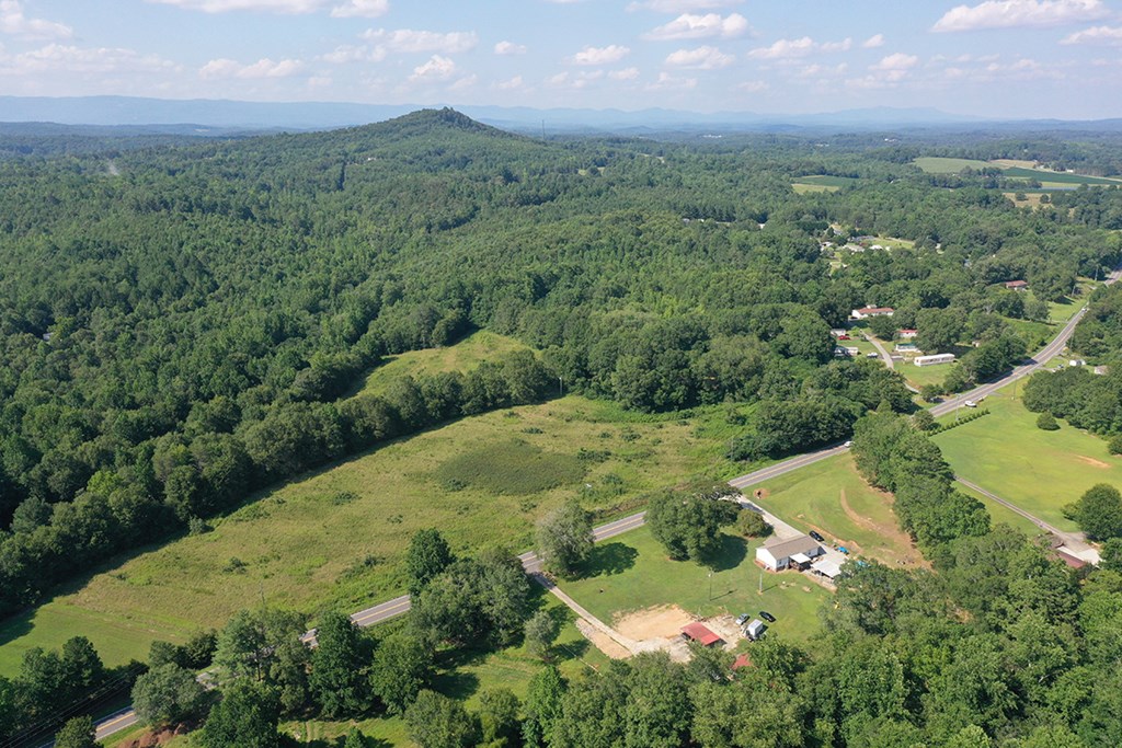 1804 Jameson Road Easley, SC 29640 - Photo 2 of 7