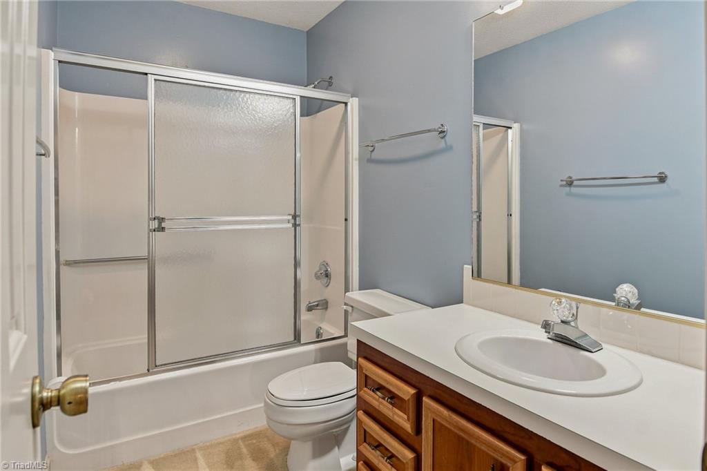 1014 Greenhurst Road Winston-Salem, NC 27104 - Photo 32 of 47 Upper level bathroom