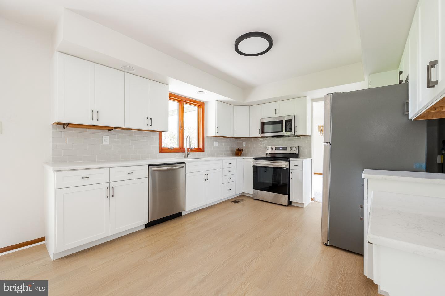 8 Fox Ridge Road Glenmoore, PA 19343 - Photo 5 of 28 Gallery Image 5