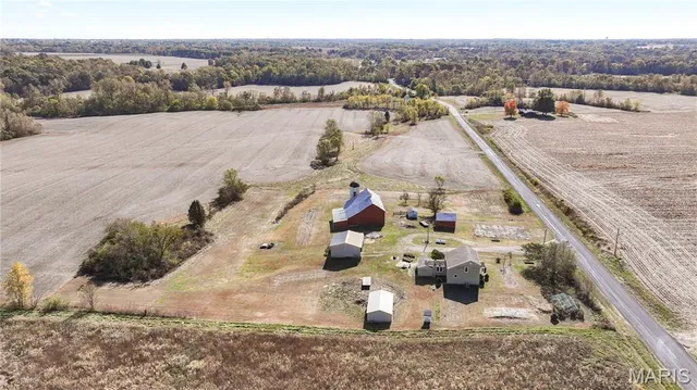 $325,000 | 15176 Lageman Road, Godfrey, IL 62035