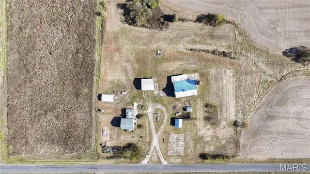 $325,000 | 15176 Lageman Road, Godfrey, IL 62035