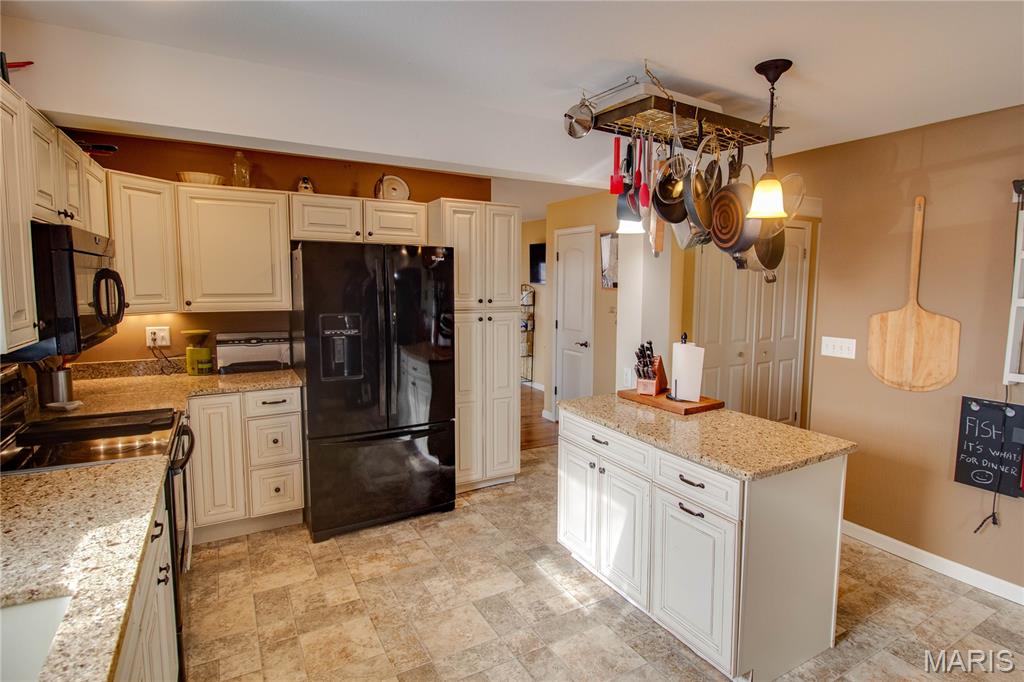 15176 Lageman Road Godfrey, IL 62035 - Photo 28 of 61