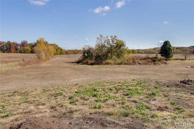 $325,000 | 15176 Lageman Road, Godfrey, IL 62035