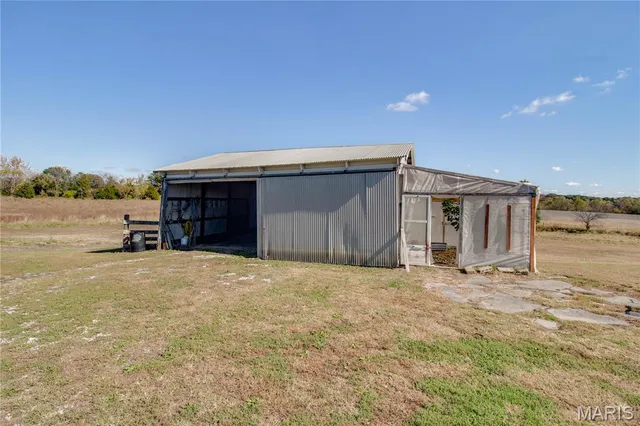 $325,000 | 15176 Lageman Road, Godfrey, IL 62035