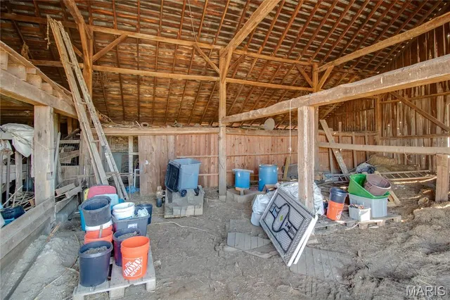 $325,000 | 15176 Lageman Road, Godfrey, IL 62035