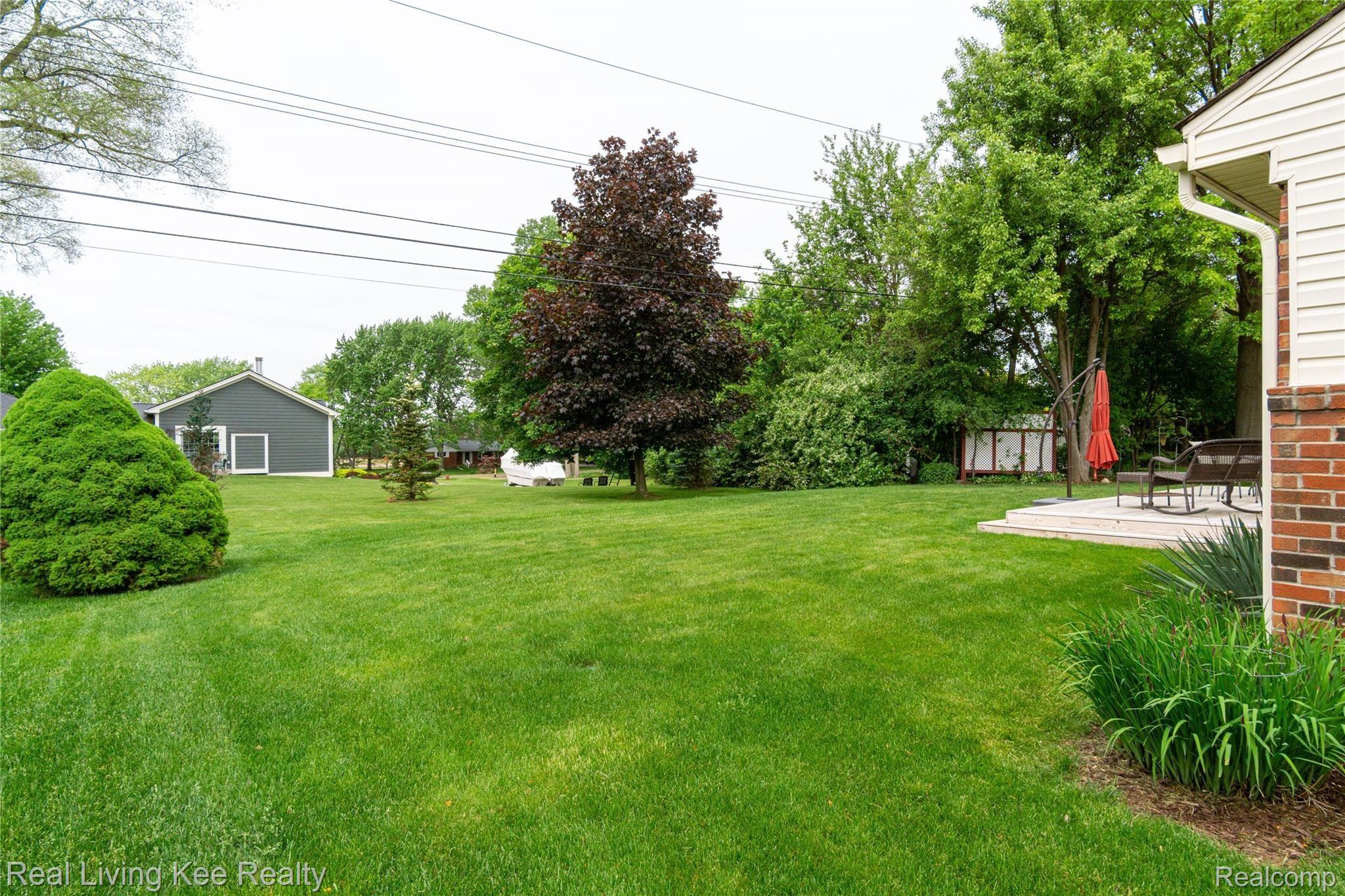 2160 Warrington Road Rochester, MI 48307 - Photo 13 of 55 Exteriors (13 of 13).jpg
