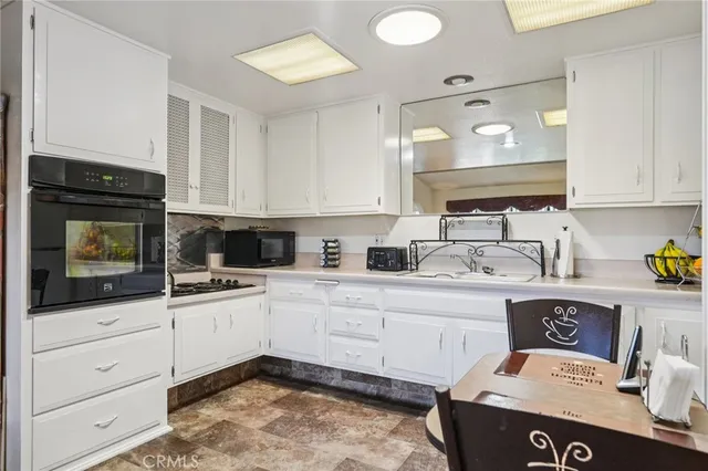 $386,000 | 1181 Oakmont Road, Unit 197H, Seal Beach, CA 90740