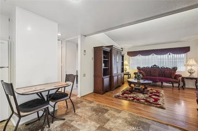 $386,000 | 1181 Oakmont Road, Unit 197H, Seal Beach, CA 90740