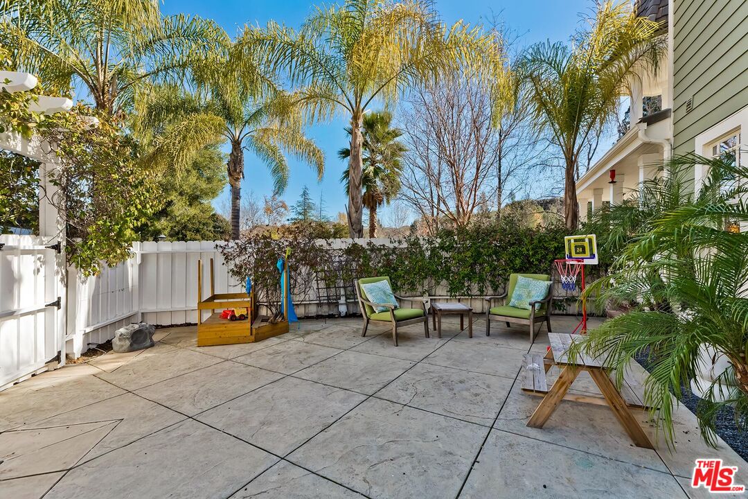 3827 Castle View Road Agoura Hills, CA 91301 - Photo 35 of 74