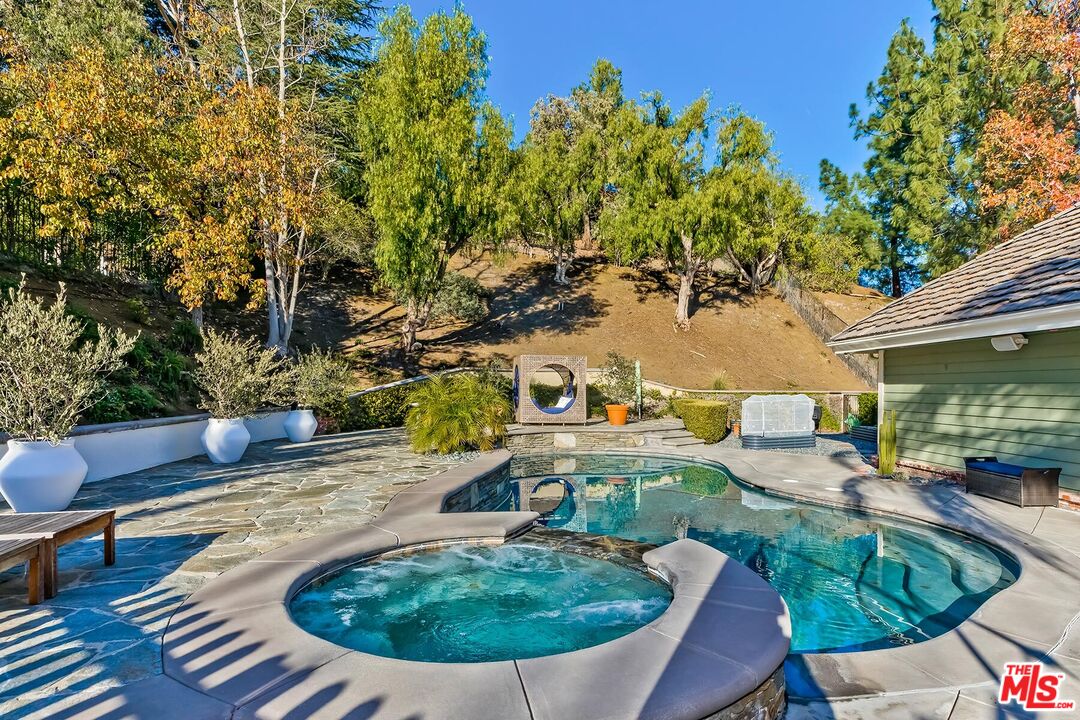 3827 Castle View Road Agoura Hills, CA 91301 - Photo 59 of 74