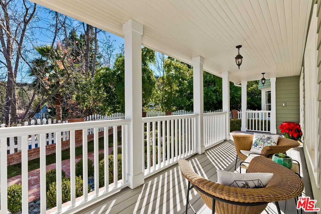 3827 Castle View Road Agoura Hills, CA 91301 - Photo 10 of 74
