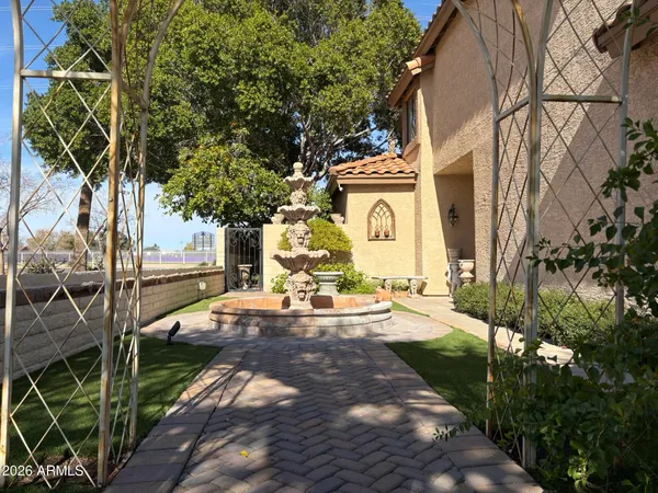 $493,000 | 1636 East Villa Theresa Drive, Phoenix, AZ 85022