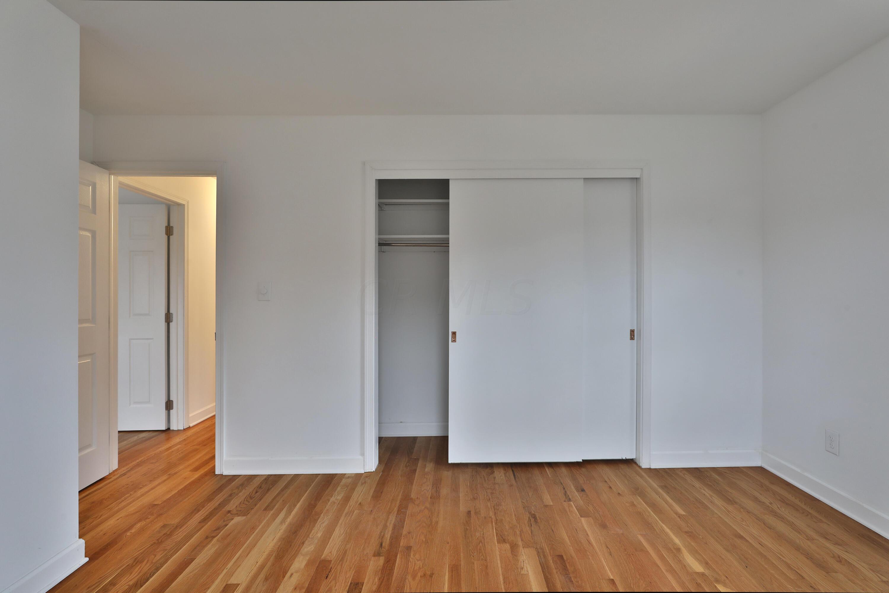 2217 Haverford Road Columbus, OH 43220 - Photo 34 of 50 2217-Haverford-39