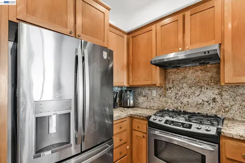 $709,000 | 6003 Old Quarry Loop, Oakland, CA 94605