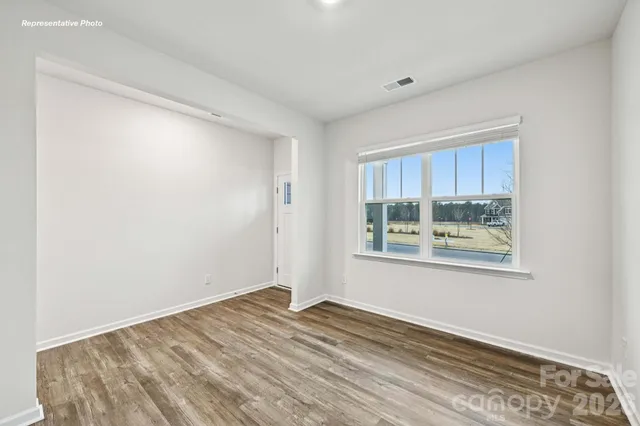 $381,090 | 764 14th Ave Court Northeast, Hickory, NC 28601