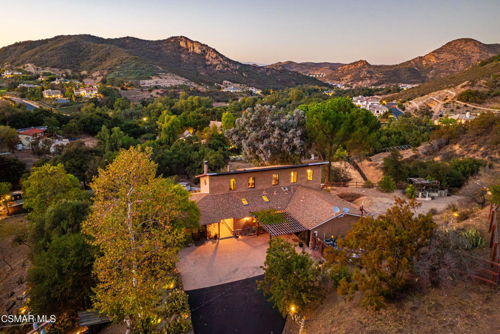 356 East Carlisle Road Thousand Oaks, CA 91361 - Photo 1 of 74