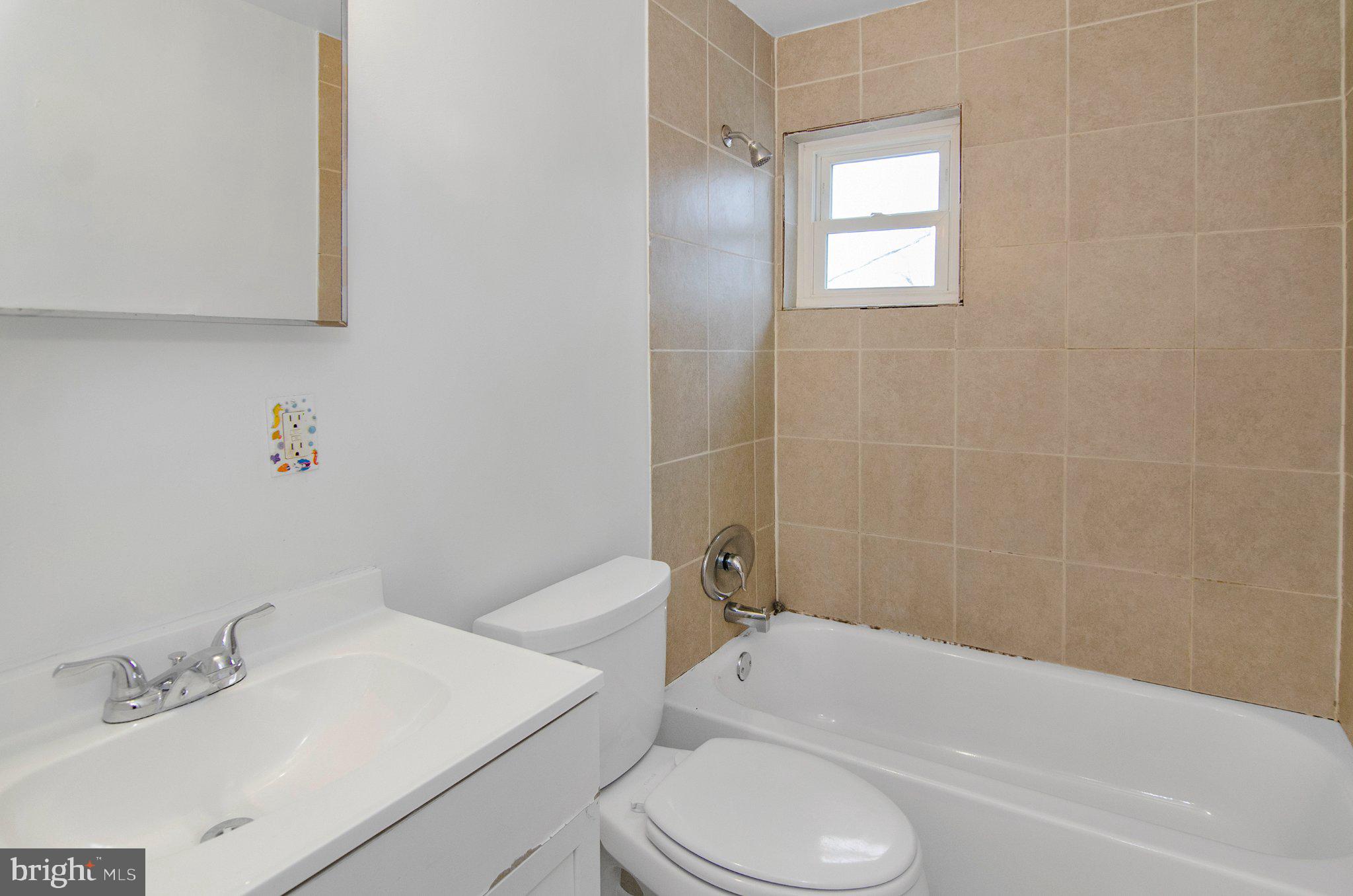 2064 Larkhall Road Baltimore, MD 21222 - Photo 9 of 17 Gallery Image 9