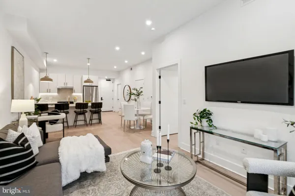 $2,040 | 20-30 West Allens Lane, Unit 310, Philadelphia, PA 19119