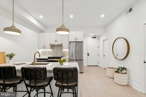 $2,040 | 20-30 West Allens Lane, Unit 310, Philadelphia, PA 19119