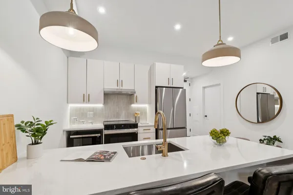 $2,040 | 20-30 West Allens Lane, Unit 310, Philadelphia, PA 19119