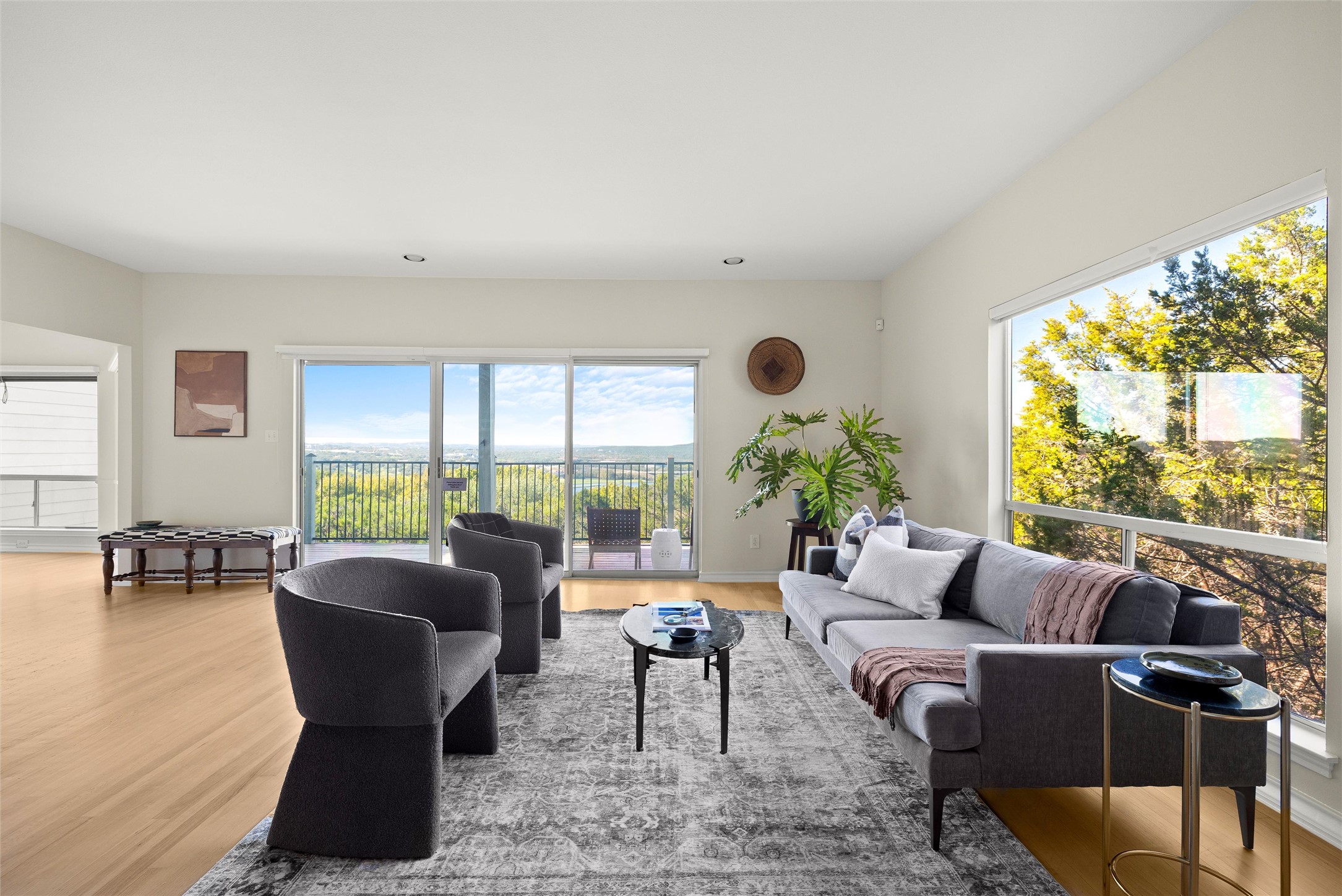 5926 Northwest Place Austin, TX 78731 - Photo 17 of 40 a living room with furniture and a large window
