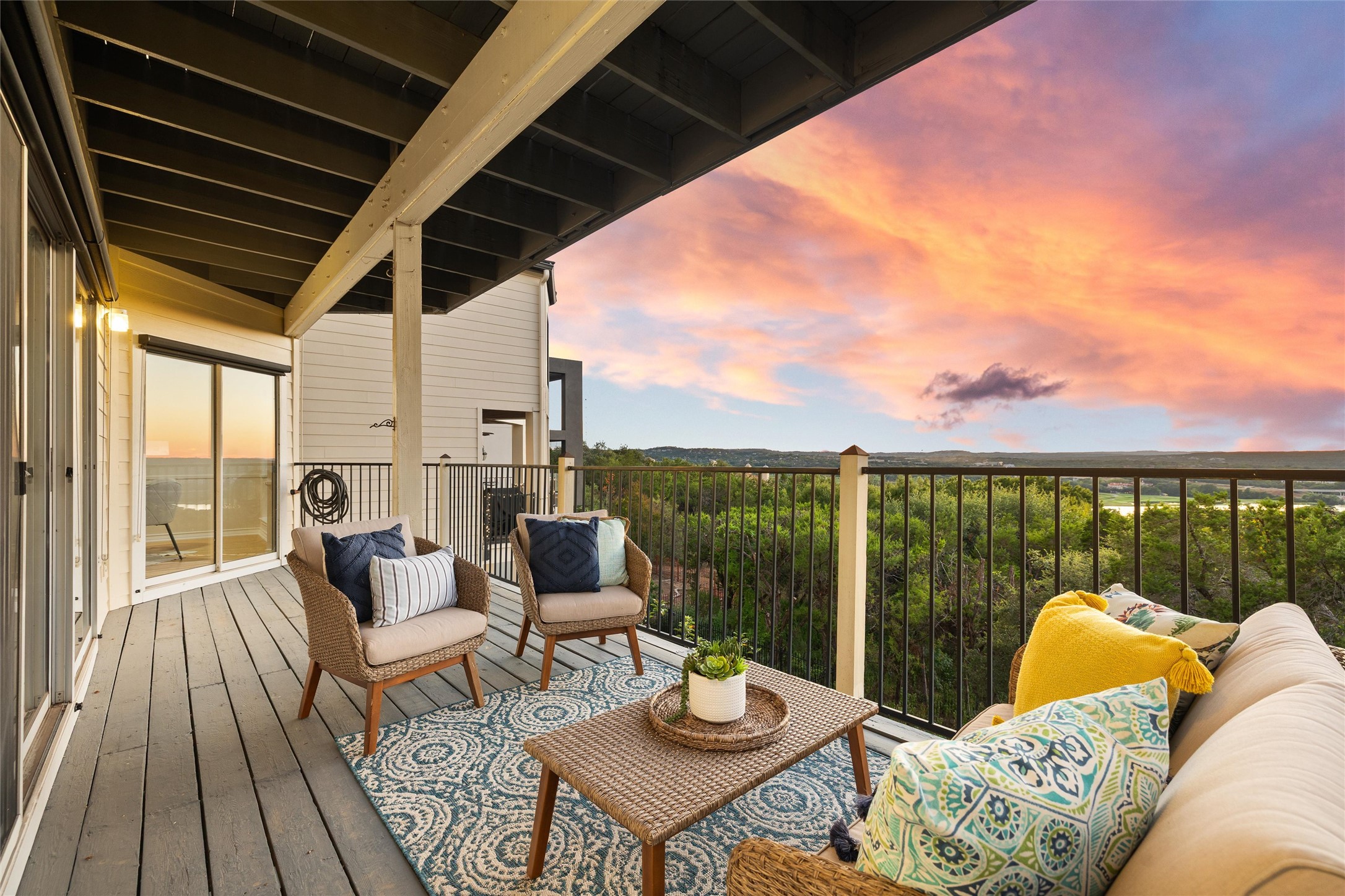 5926 Northwest Place Austin, TX 78731 - Photo 8 of 40 a outdoor living space with furniture and garden view