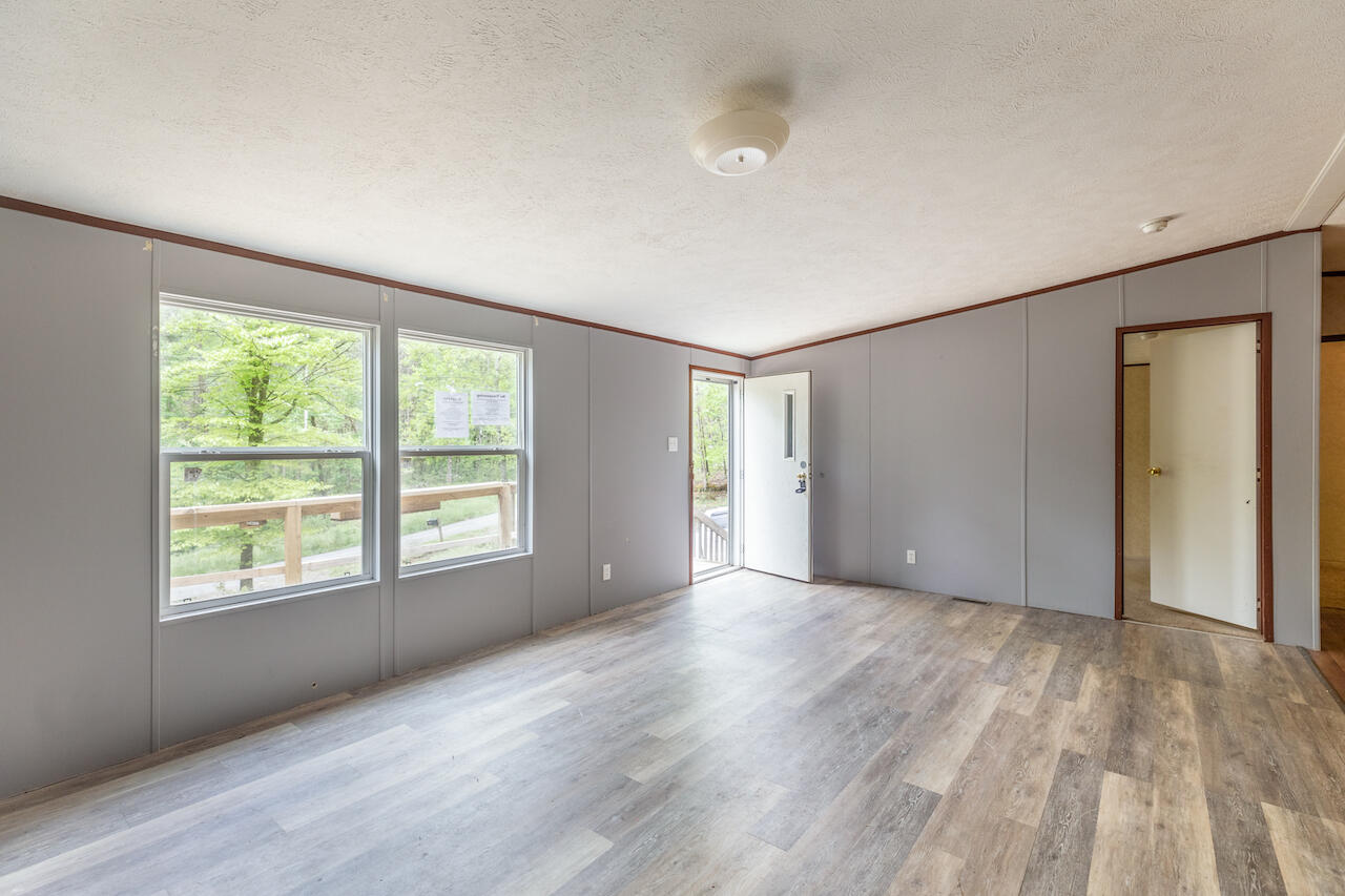 1518 Steve Brown Road Bean Station, TN 37708 - Photo 13 of 21 Interior-2