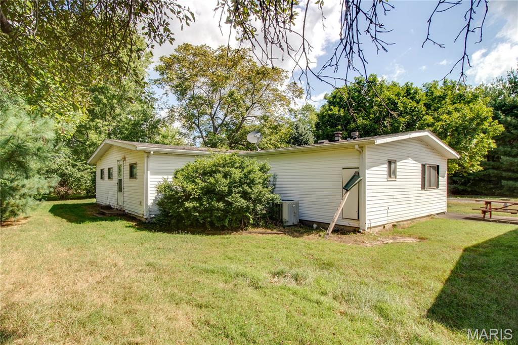 403 West Mill Street Marissa, IL 62257 - Photo 26 of 43