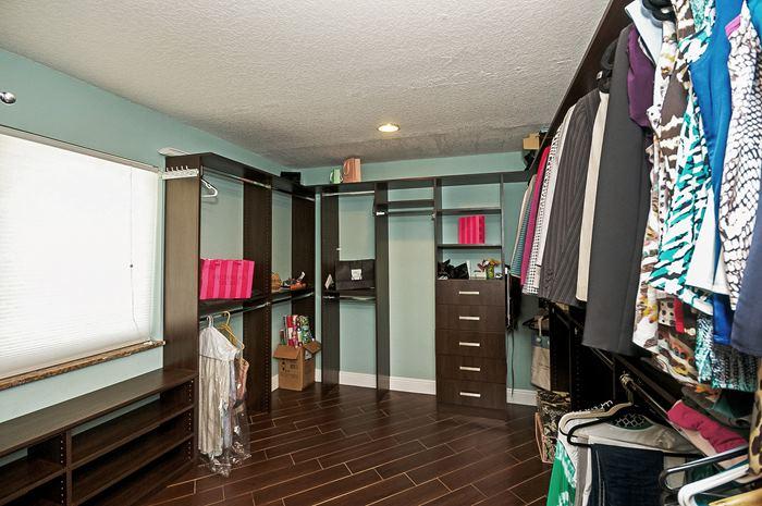 13387 Barwick Road Delray Beach, FL 33445 - Photo 17 of 28 a view of a room with gym equipment