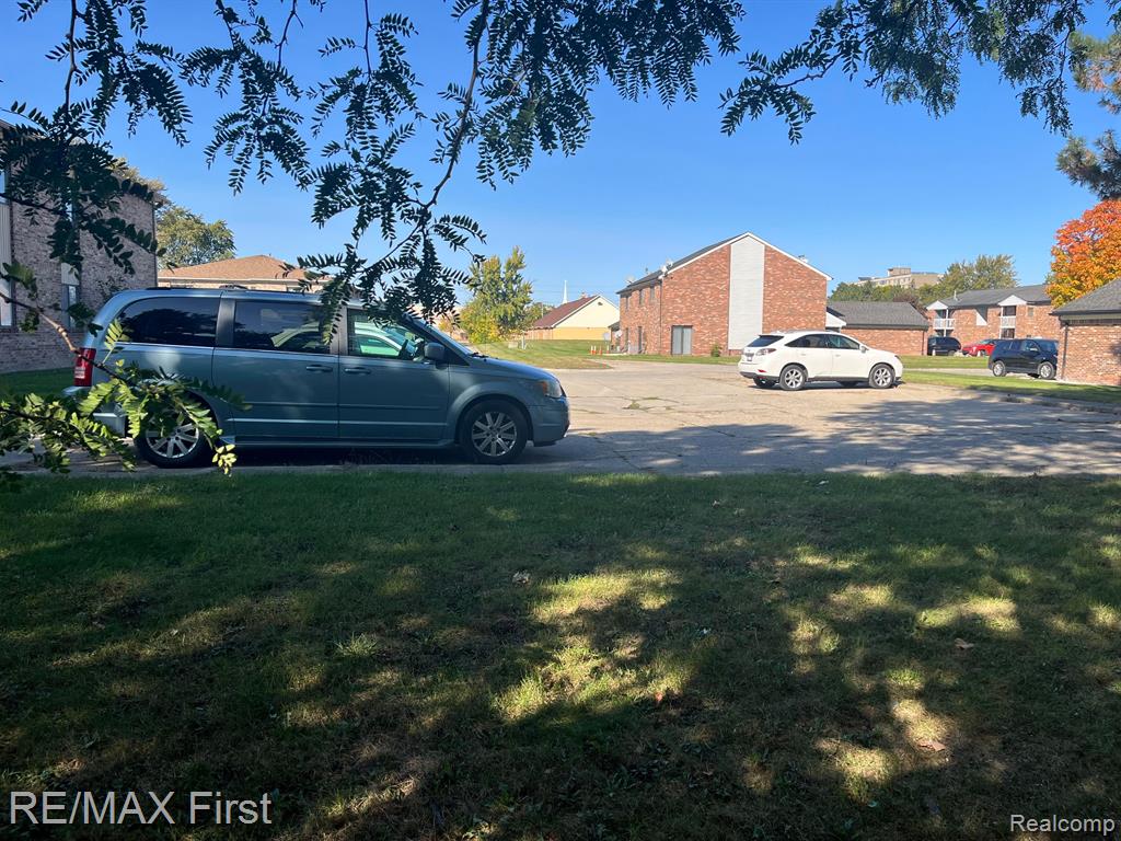 286 East Thirteen Mile Road, Unit 101 Madison Heights, MI 48071 - Photo 18 of 18