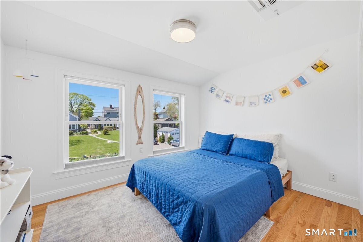 93 Pearl Street Groton, CT 06340 - Photo 26 of 40