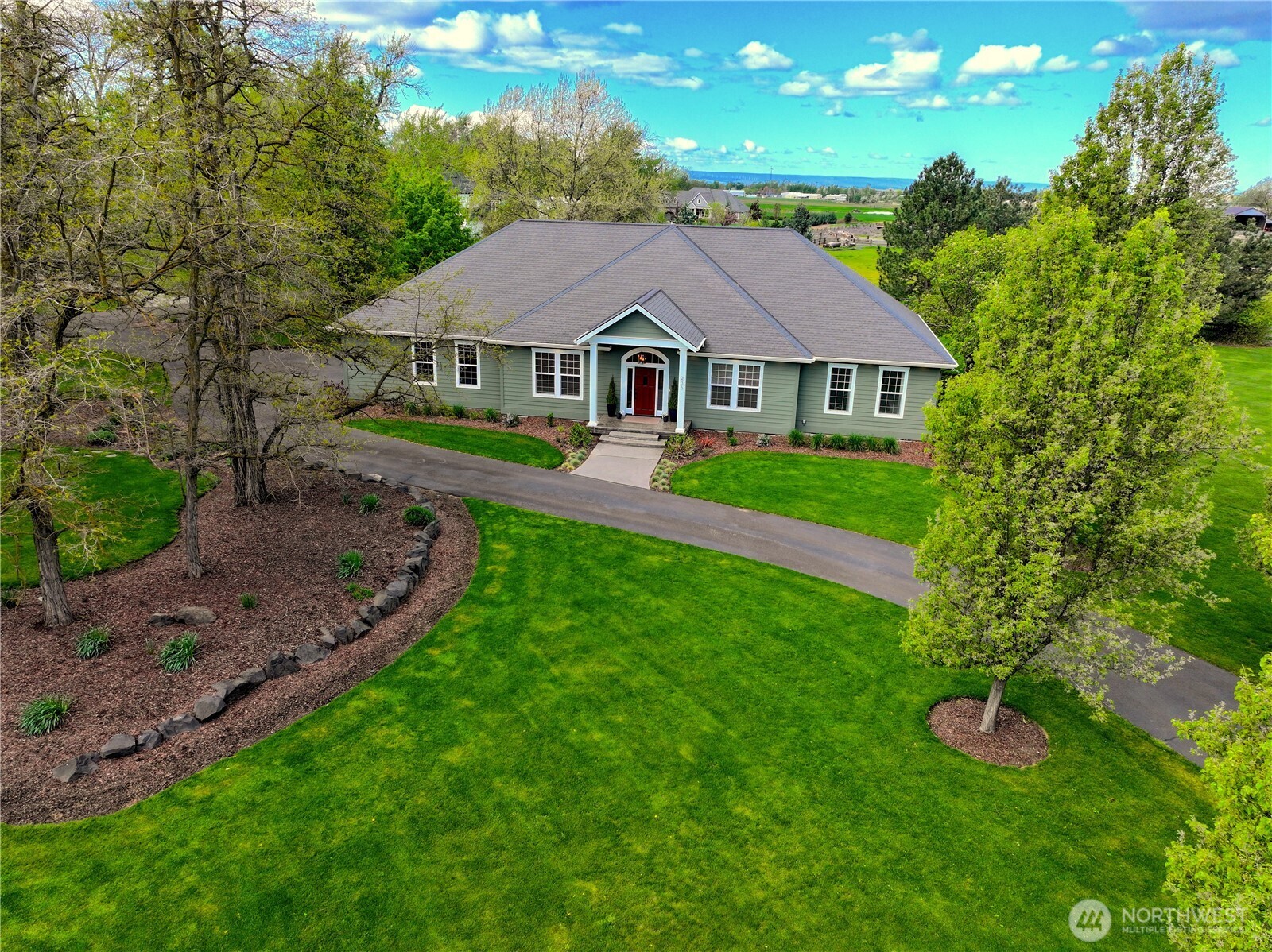 236 Looking Glass Road Walla Walla, WA 99362 - Photo 3 of 36